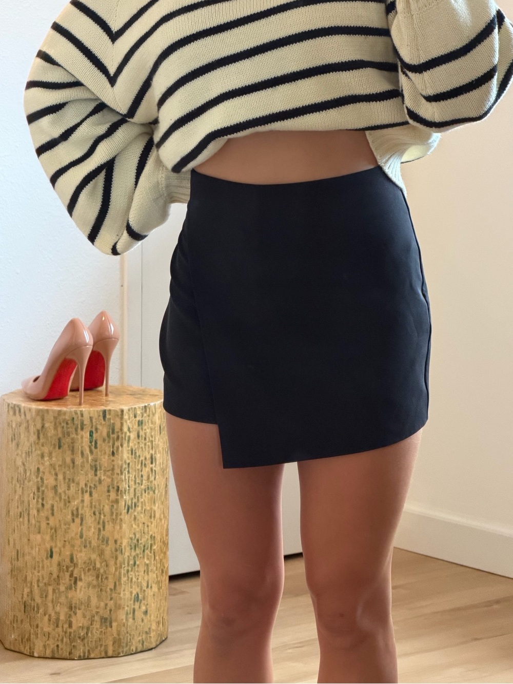 Intempo Black Asymmetrical Wrap Skort Size 4